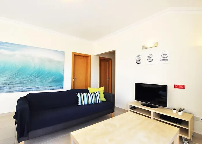 Casa Baleia - E Piscina - 10 Pessoas *