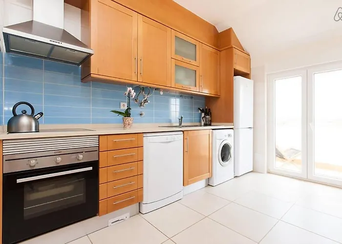 Апартаменты Casa Baleia - E Piscina - 10 Pessoas Феррел